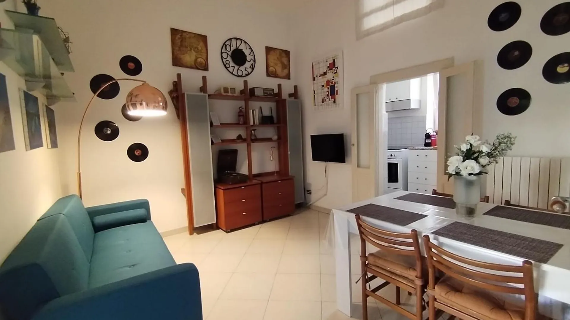 Flower 11 Apartment باري 0*,  إيطاليا